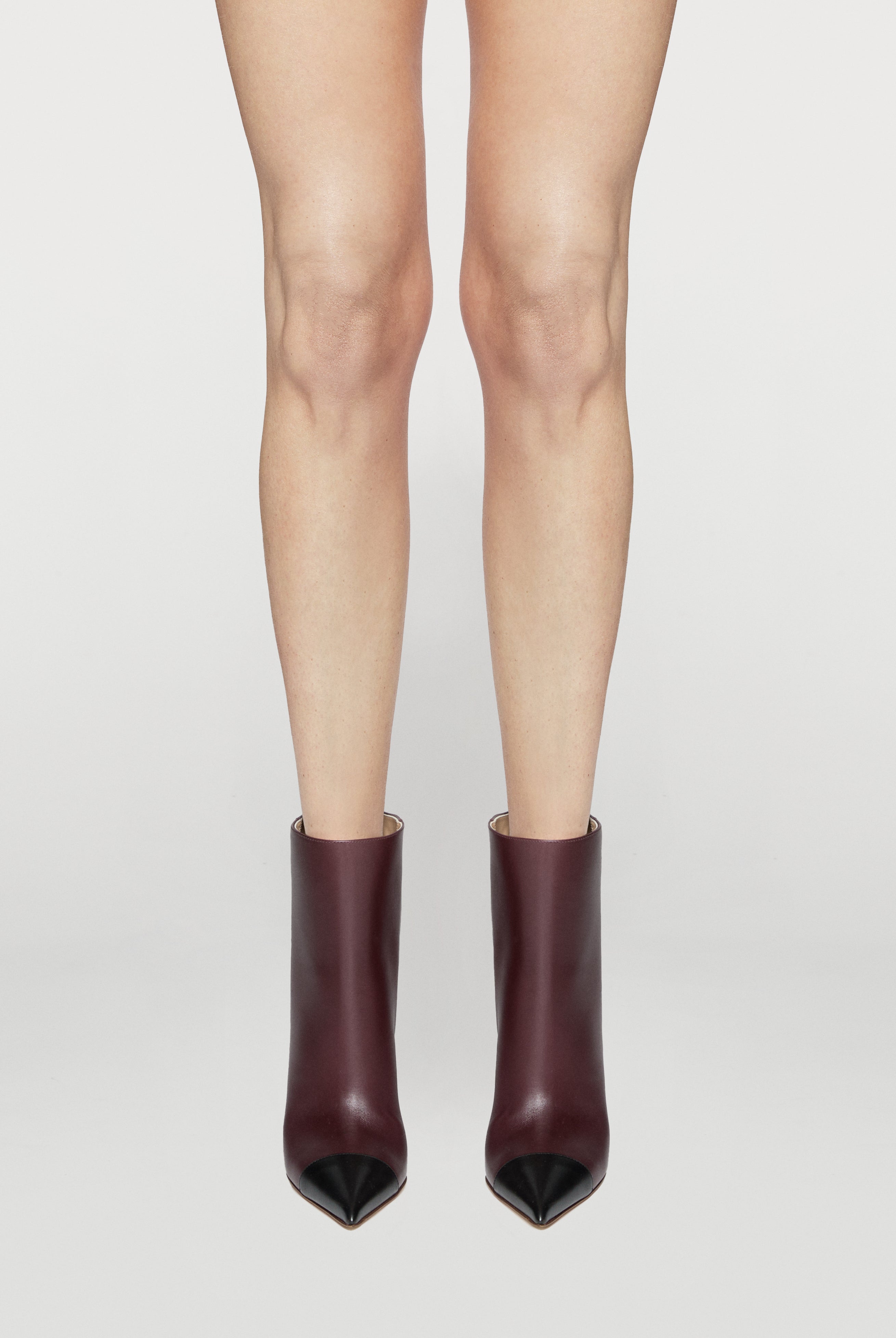 two tones pointed boots black and bordeaux heel height 95mm