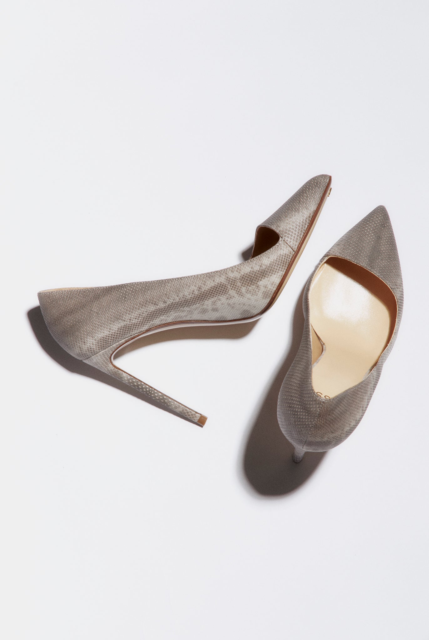 Asymmetric pump