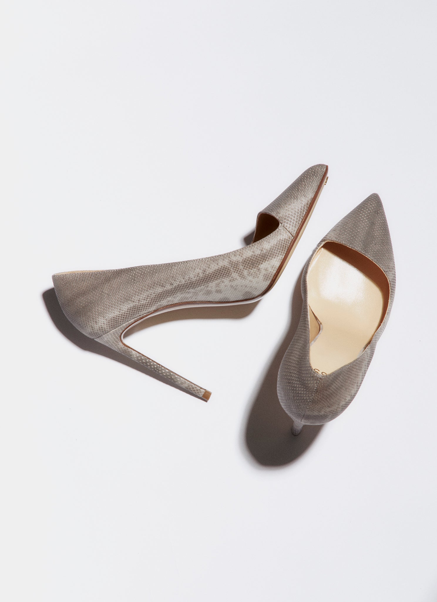 Asymmetric pump