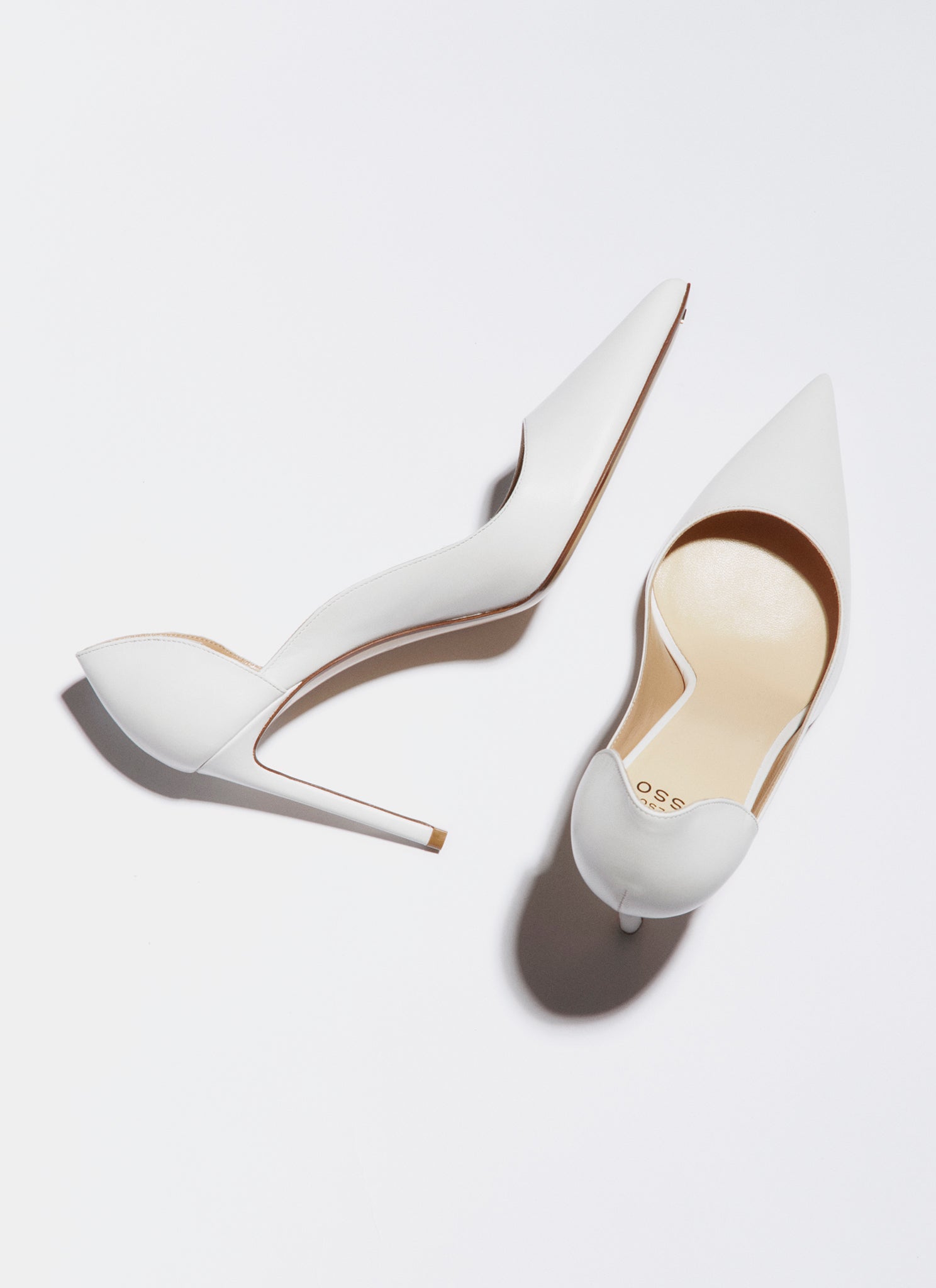 white pump